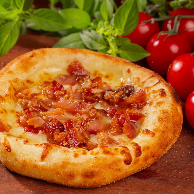 Esfiha Bacon com Mussarela