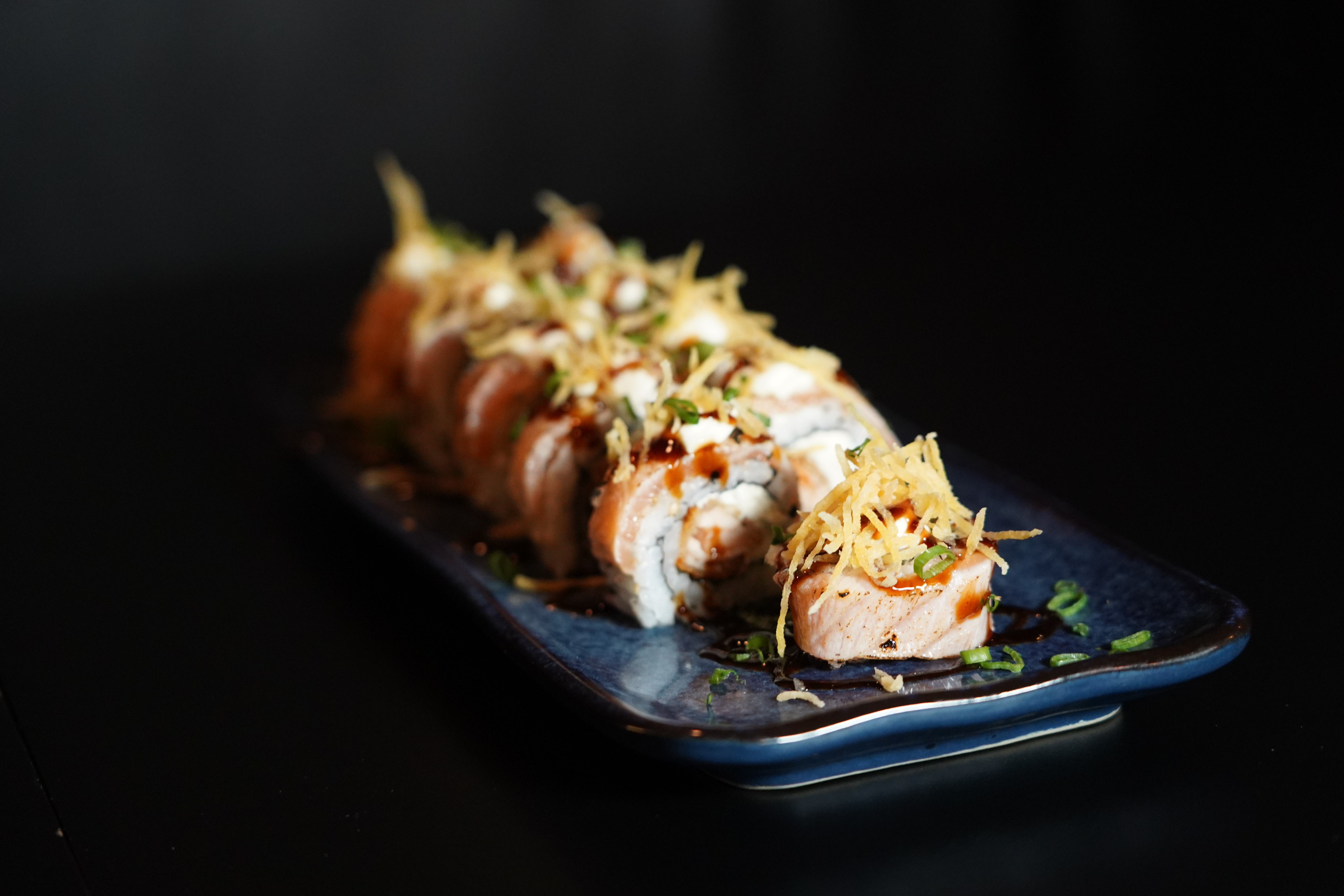 DRAGON ROLL (8 UNID)