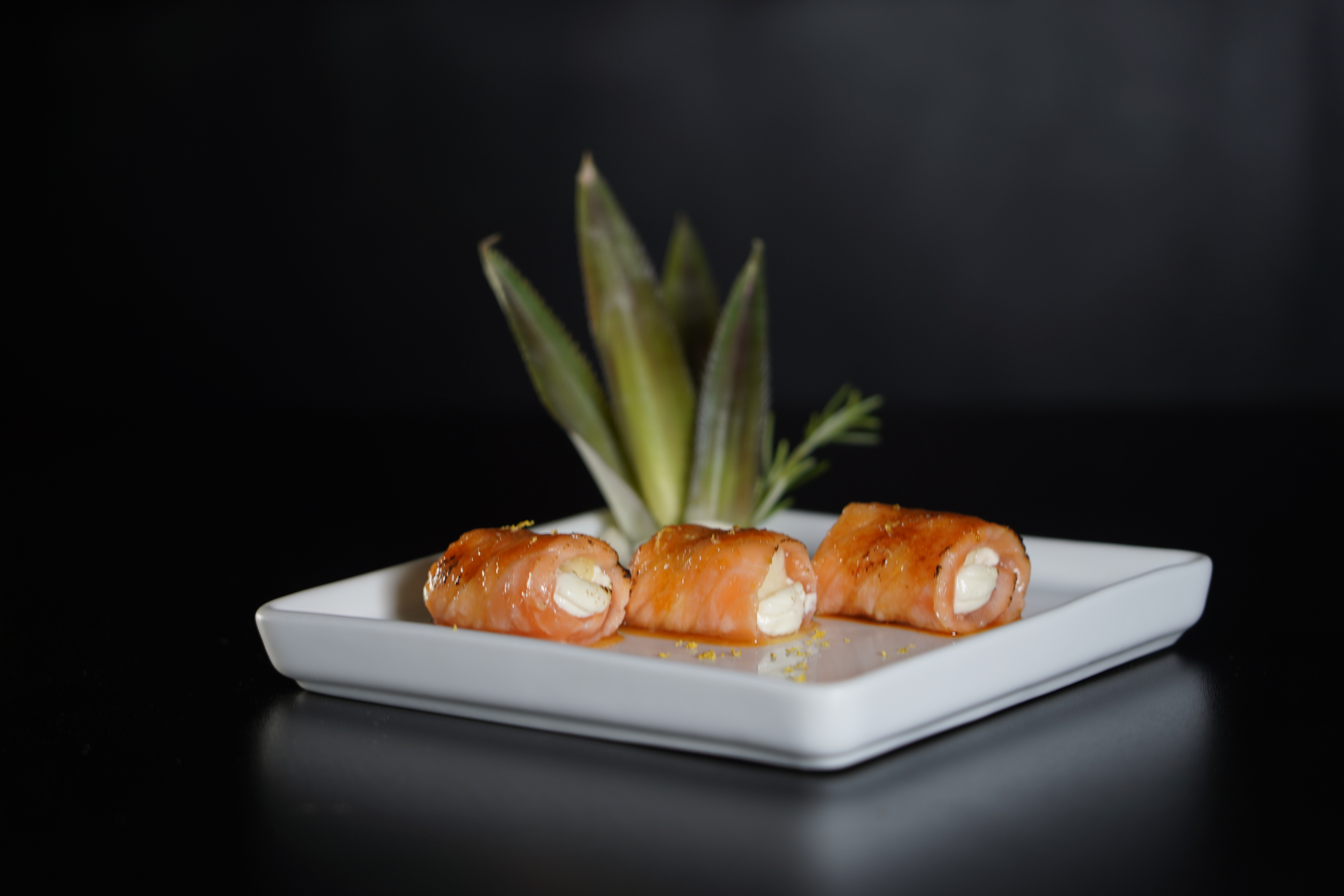 Jou de Salmao Flambado Com Abacaxi