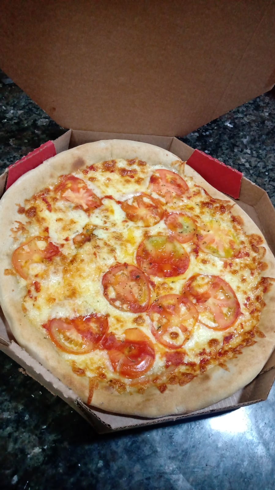 Mussarela C/ Tomate Media