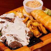 Mignon ao Molho de Gorgonzola